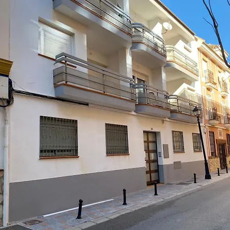 Beachfront With Large Roof Terrace & Sea Views Fuengirola