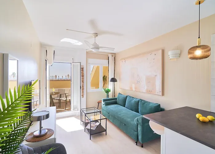 Perfect Location With Roof Terrace * Фуэнхирола