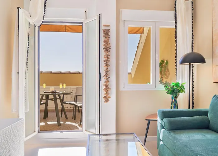 Perfect Location With Roof Terrace Апартаменты *